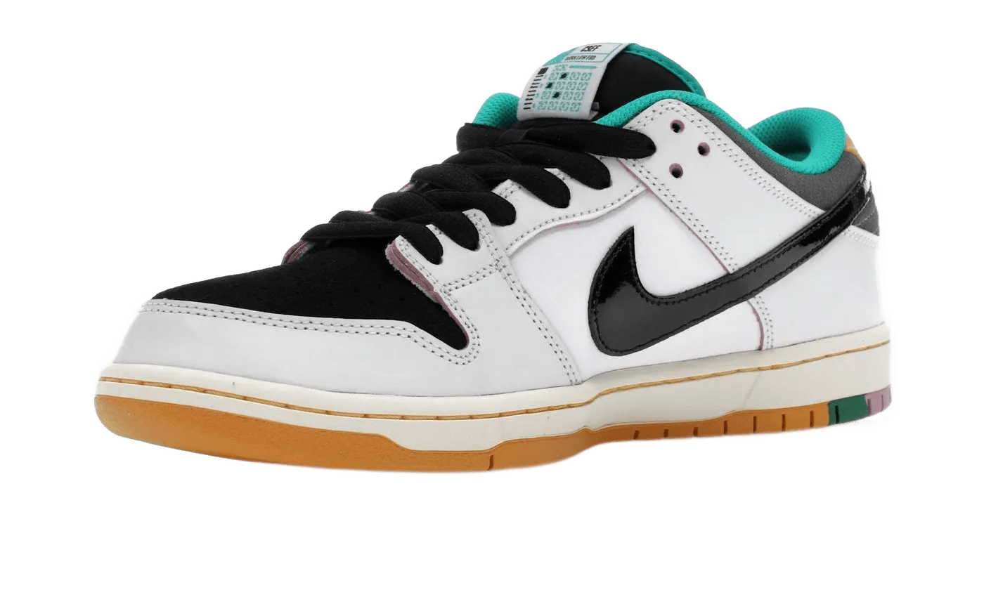 Nike SB Dunk Low CSEF - HJ4132-100