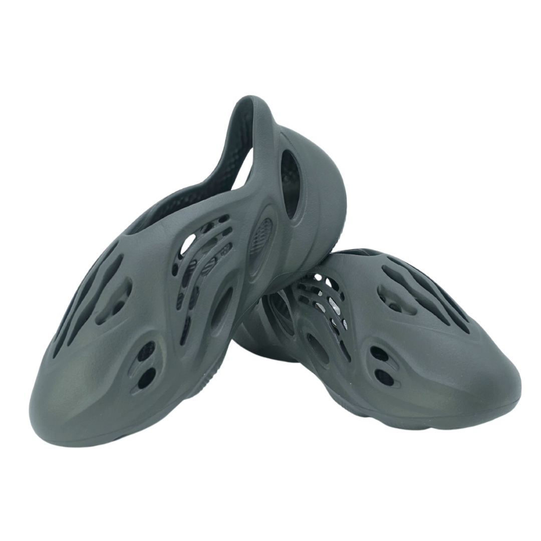 Adidas Yeezy Foam RNR Carbon