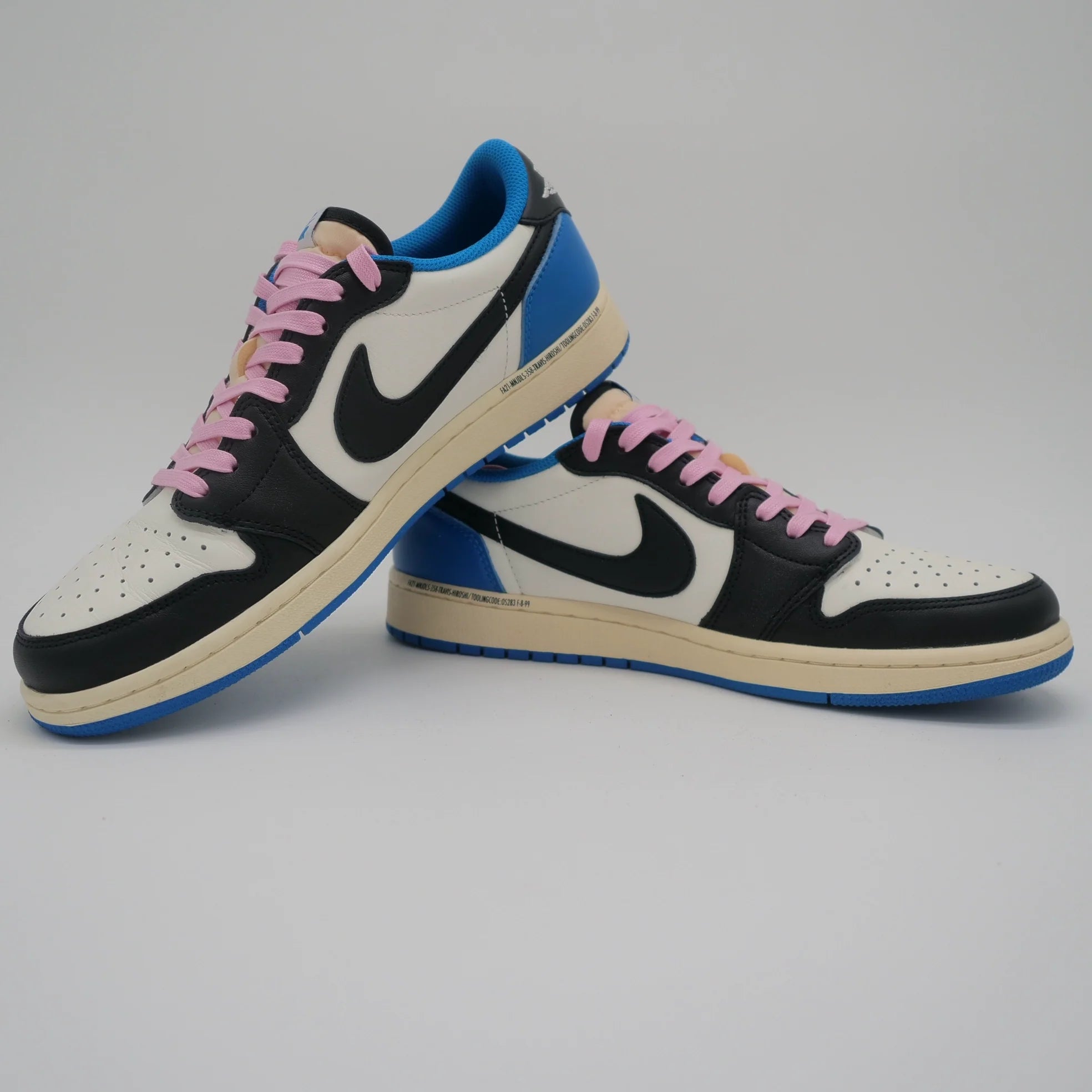 Air Jordan 1 Low x Travis Scott x fragment design - EU 43